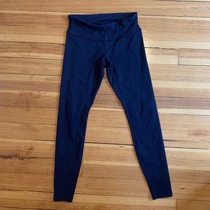Lululemon navy wunder unders